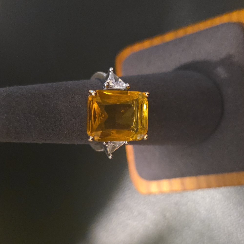 MINKS SILVER  Yellow Gemstone Ring - Picture 2 of 7